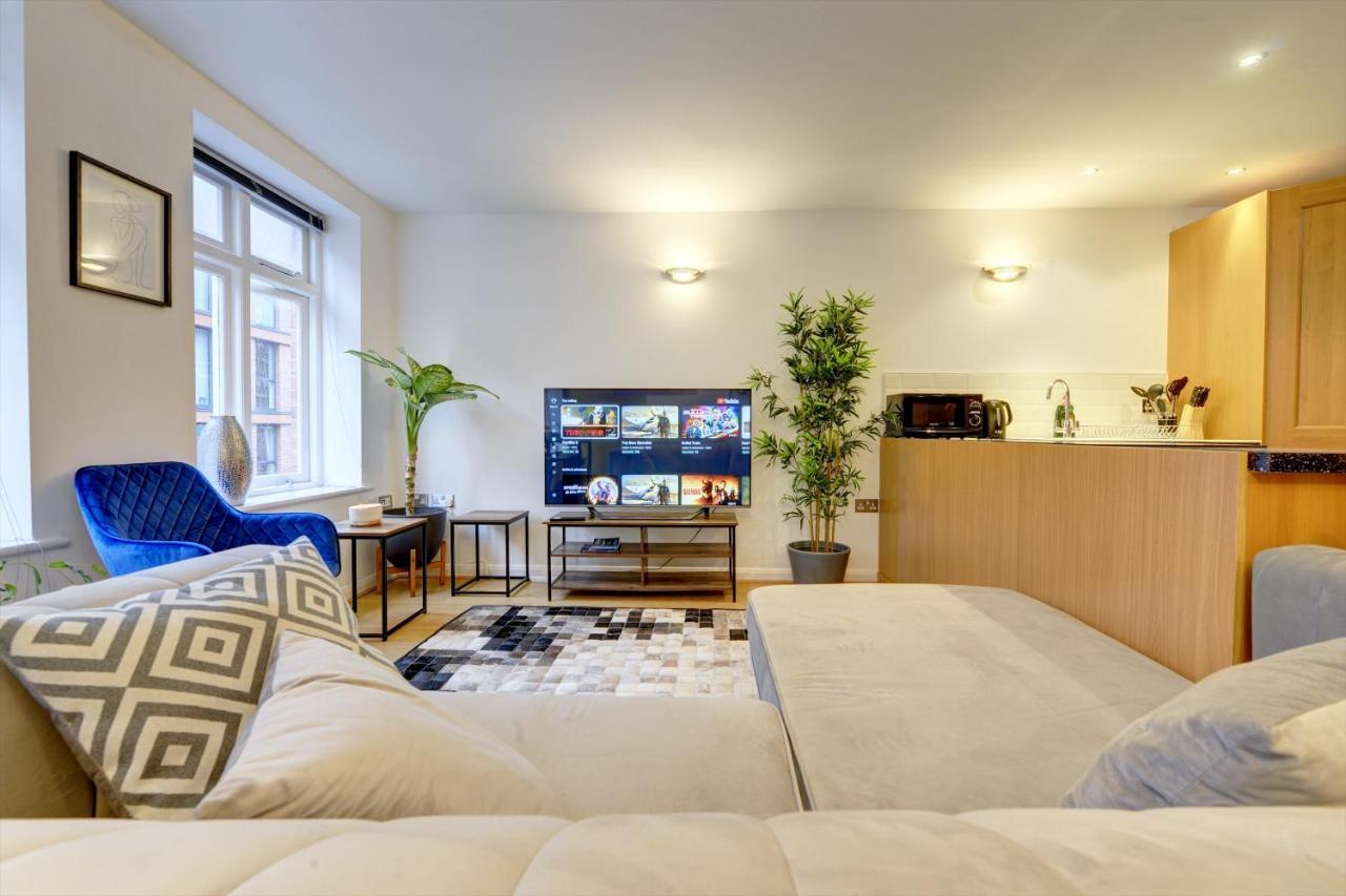City Centre, 2 Bedroom, Secured Parking, 3 King Bed, Wifi Sleep 6 Guest Comfortable On Three King Size Beds, Jewellery Quarter , Birmingham City Centre , Allocated Secured Parking Εξωτερικό φωτογραφία