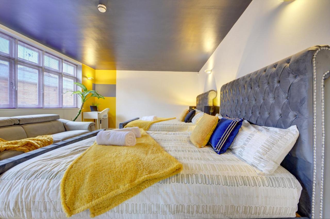 City Centre, 2 Bedroom, Secured Parking, 3 King Bed, Wifi Sleep 6 Guest Comfortable On Three King Size Beds, Jewellery Quarter , Birmingham City Centre , Allocated Secured Parking Εξωτερικό φωτογραφία