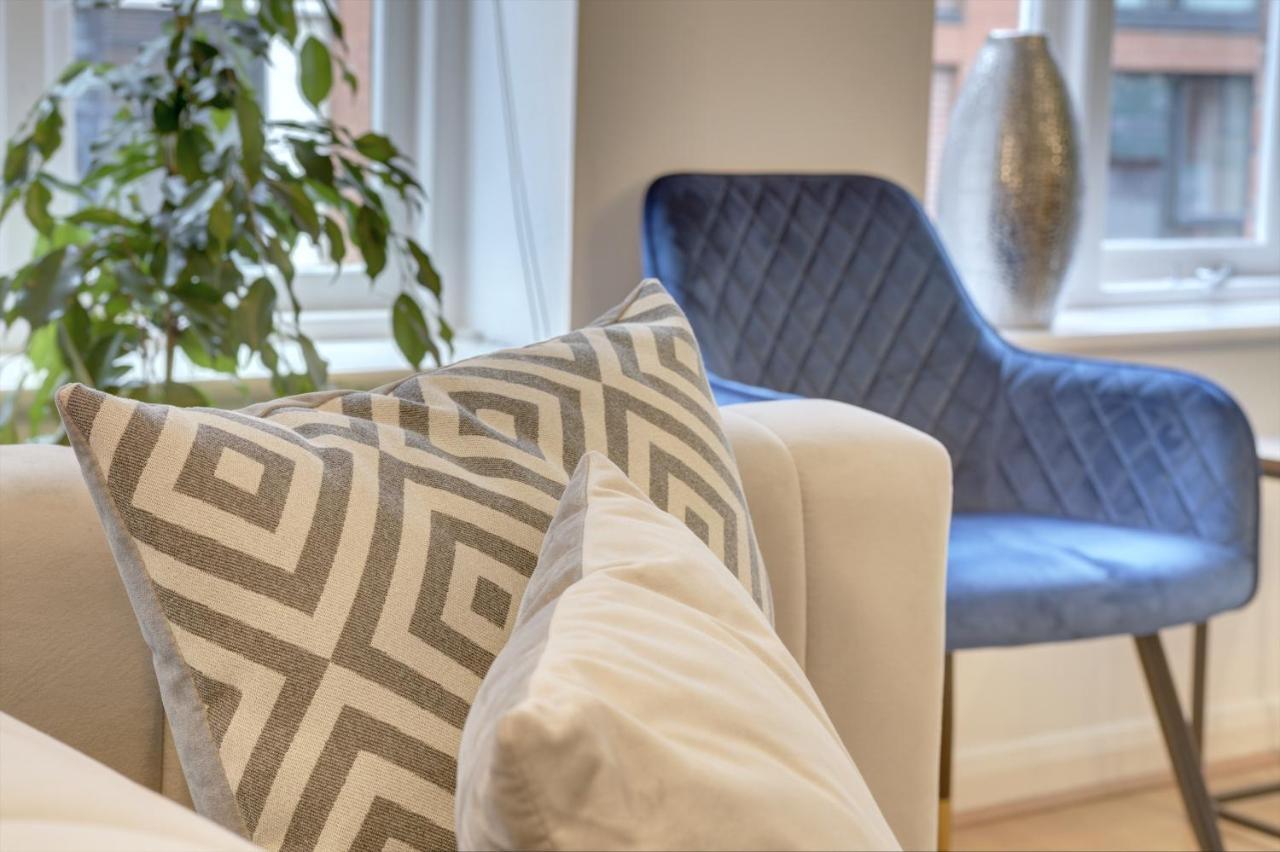 City Centre, 2 Bedroom, Secured Parking, 3 King Bed, Wifi Sleep 6 Guest Comfortable On Three King Size Beds, Jewellery Quarter , Birmingham City Centre , Allocated Secured Parking Εξωτερικό φωτογραφία