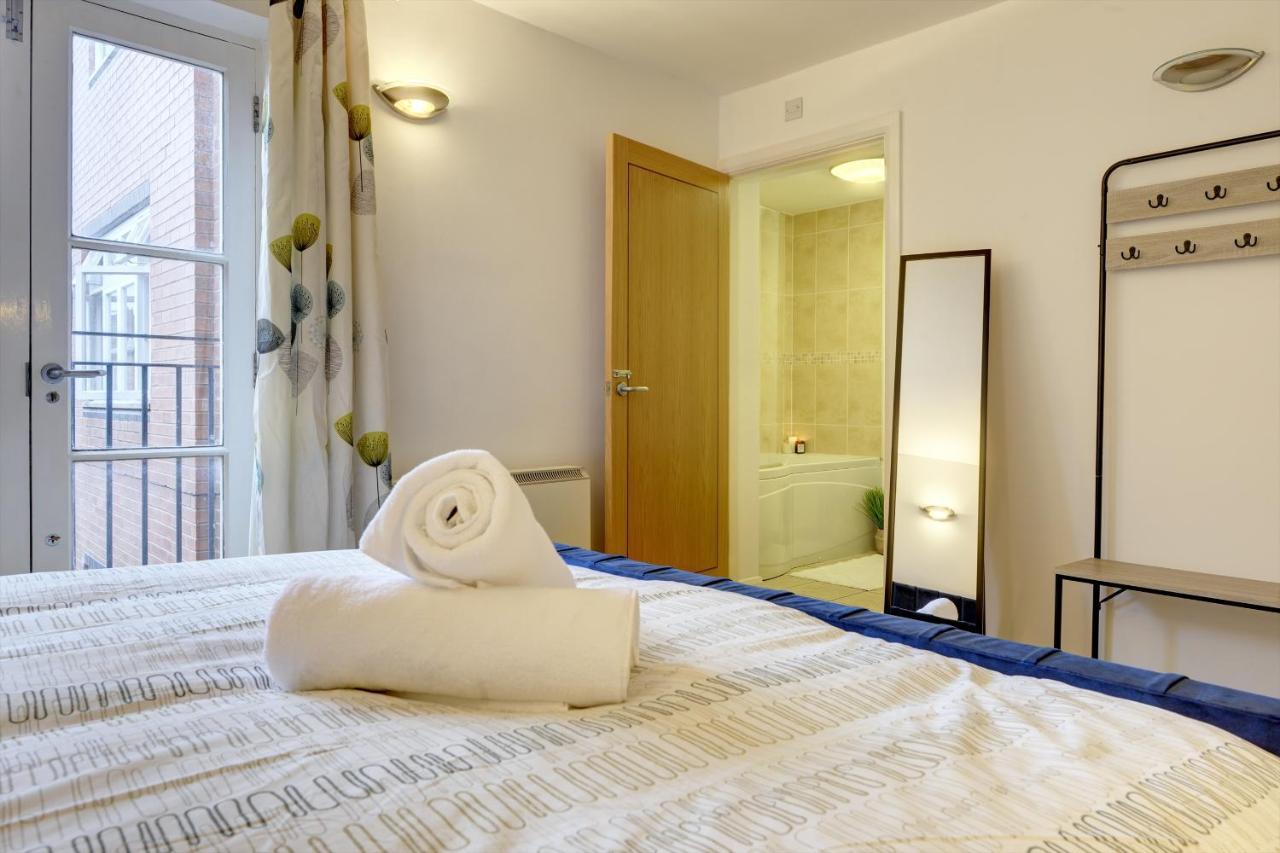 City Centre, 2 Bedroom, Secured Parking, 3 King Bed, Wifi Sleep 6 Guest Comfortable On Three King Size Beds, Jewellery Quarter , Birmingham City Centre , Allocated Secured Parking Εξωτερικό φωτογραφία