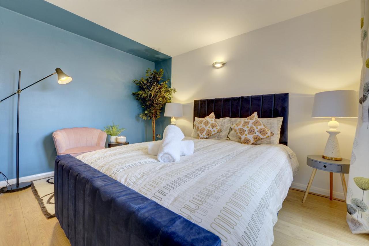 City Centre, 2 Bedroom, Secured Parking, 3 King Bed, Wifi Sleep 6 Guest Comfortable On Three King Size Beds, Jewellery Quarter , Birmingham City Centre , Allocated Secured Parking Εξωτερικό φωτογραφία