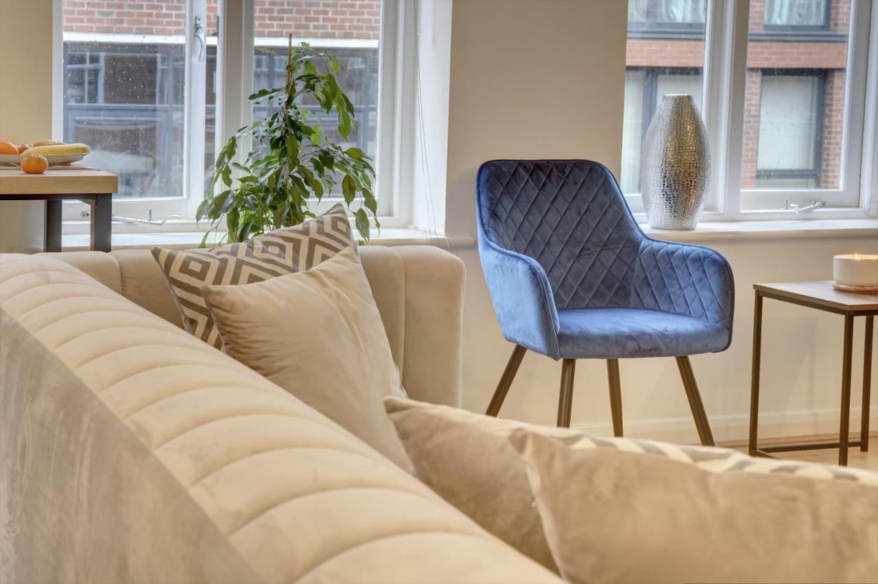 City Centre, 2 Bedroom, Secured Parking, 3 King Bed, Wifi Sleep 6 Guest Comfortable On Three King Size Beds, Jewellery Quarter , Birmingham City Centre , Allocated Secured Parking Εξωτερικό φωτογραφία