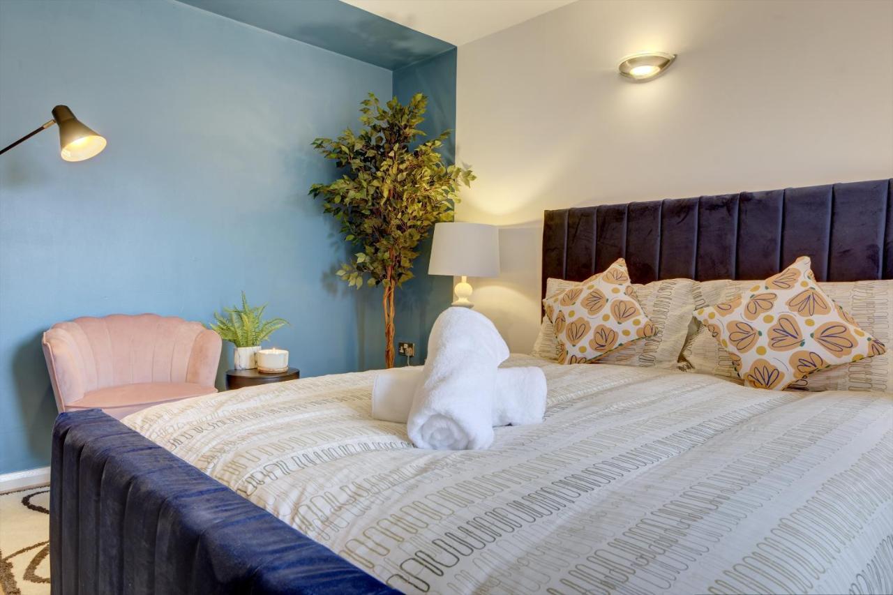 City Centre, 2 Bedroom, Secured Parking, 3 King Bed, Wifi Sleep 6 Guest Comfortable On Three King Size Beds, Jewellery Quarter , Birmingham City Centre , Allocated Secured Parking Εξωτερικό φωτογραφία