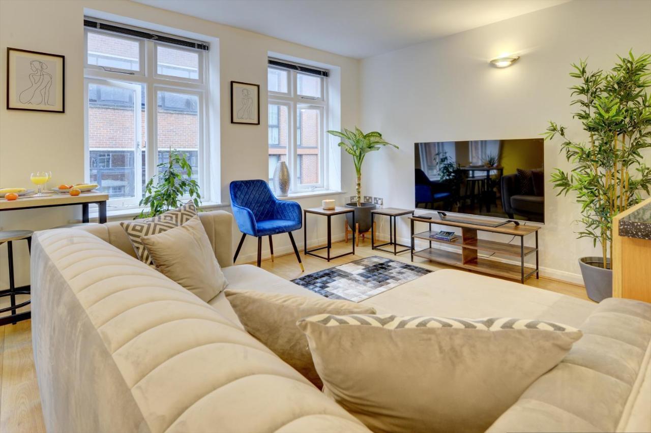 City Centre, 2 Bedroom, Secured Parking, 3 King Bed, Wifi Sleep 6 Guest Comfortable On Three King Size Beds, Jewellery Quarter , Birmingham City Centre , Allocated Secured Parking Εξωτερικό φωτογραφία
