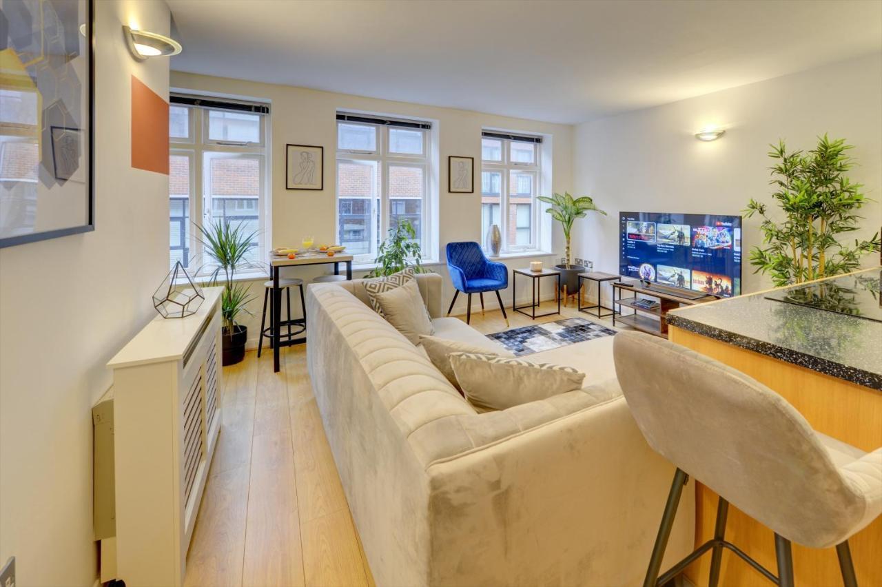 City Centre, 2 Bedroom, Secured Parking, 3 King Bed, Wifi Sleep 6 Guest Comfortable On Three King Size Beds, Jewellery Quarter , Birmingham City Centre , Allocated Secured Parking Εξωτερικό φωτογραφία